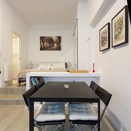1 Bedroom 1 Bathroom Furnished - Av De America - Studio - Mintystay Madrid Eksteriør bilde