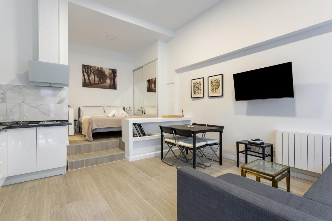 1 Bedroom 1 Bathroom Furnished - Av De America - Studio - Mintystay Madrid Eksteriør bilde