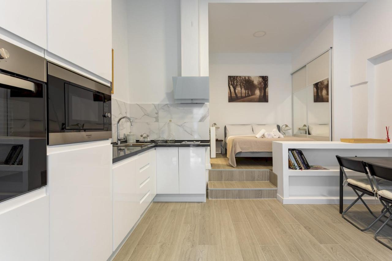 1 Bedroom 1 Bathroom Furnished - Av De America - Studio - Mintystay Madrid Eksteriør bilde