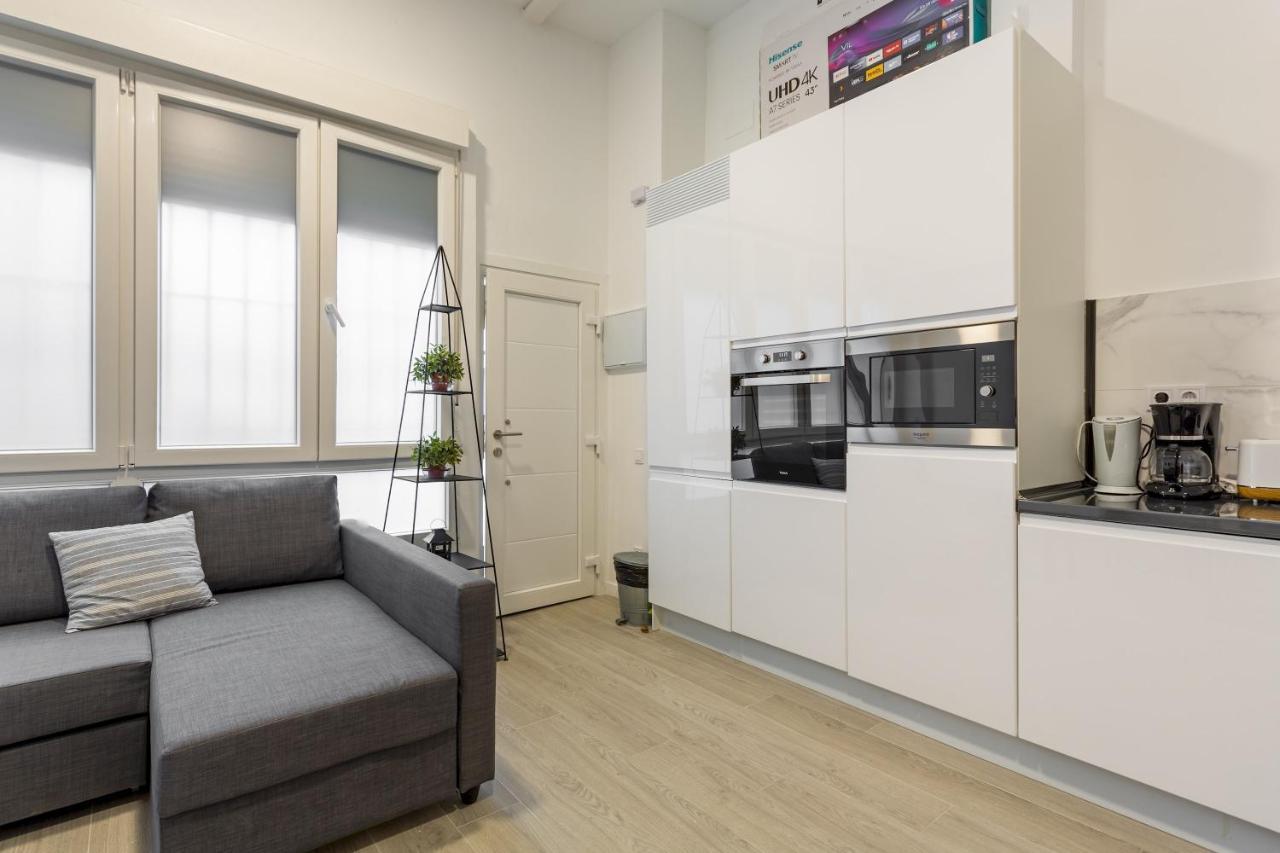1 Bedroom 1 Bathroom Furnished - Av De America - Studio - Mintystay Madrid Eksteriør bilde